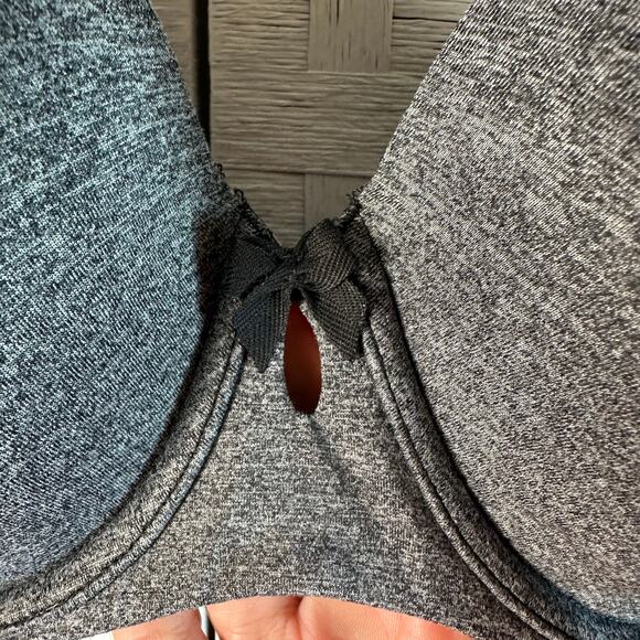 Torrid T-shirt, bra, adjustable straps, dark, gray & black Brazil plus size - Picture 3 of 7